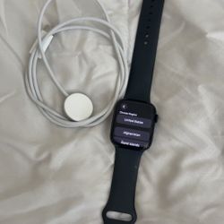 Apple Watch Series 9 - 45mm
