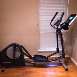 Life Fitness X1 Commercial Grade Elliptical Cross Trainer (Gym Quality)