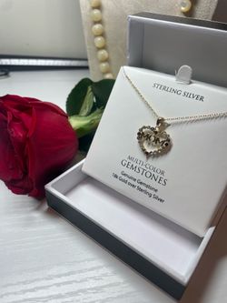 R.H. Macy & Co. Sterling Silver 925/18k MOM Heart Charm Necklace Multicolor Gems