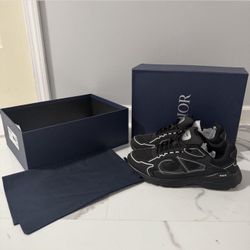 Dior B30