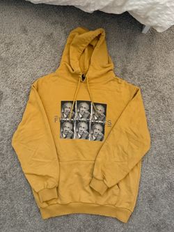 Filling Pieces mustard yellow hoodie size L