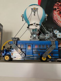 LEGO Fortnite Battle Bus 77073 – Built – 6 Minifigures
