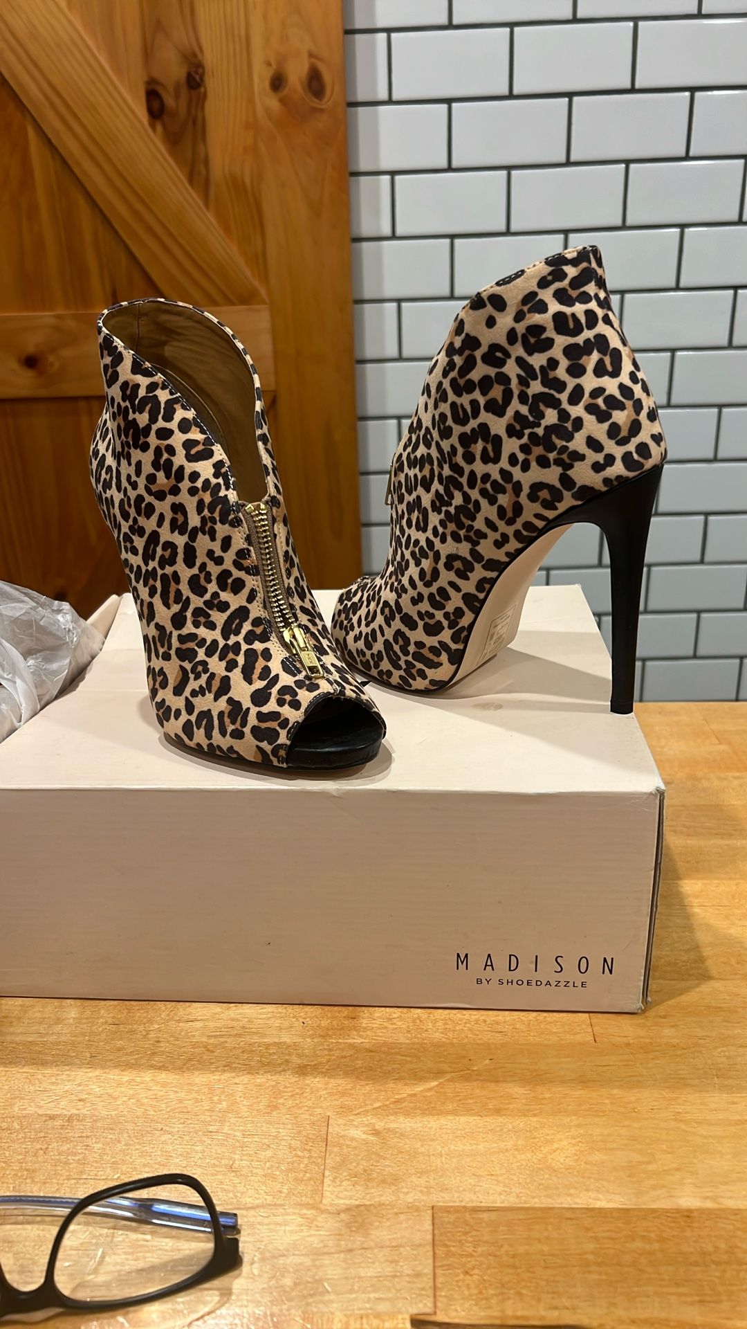 Madison By Show Dazzle