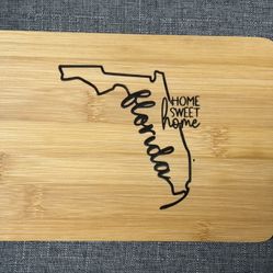 Laser-Engraved Florida Bamboo Chopping Board – Dual-Sided with State Logo & “Home Sweet Home” Design