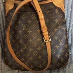 Louis Vuitton Odeon MM