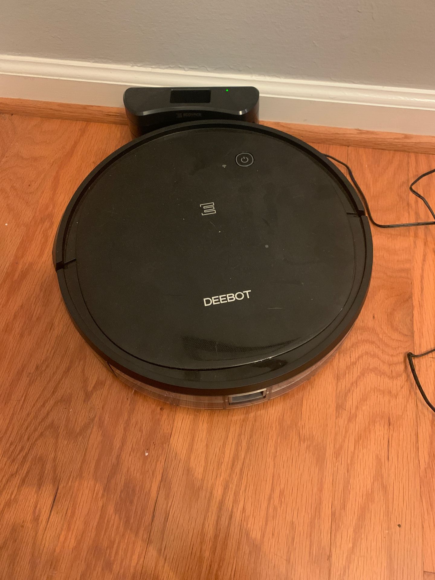 Robot Vacuum —Barely used