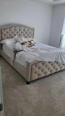 Free Queen size bedframe