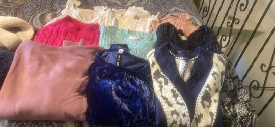 Size Small Winter Bundle Sweaters/tops 