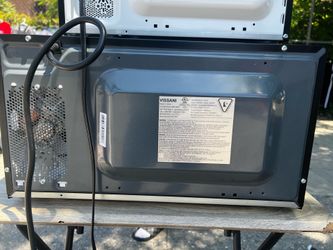 3 Microwaves, Mint Condition!!!