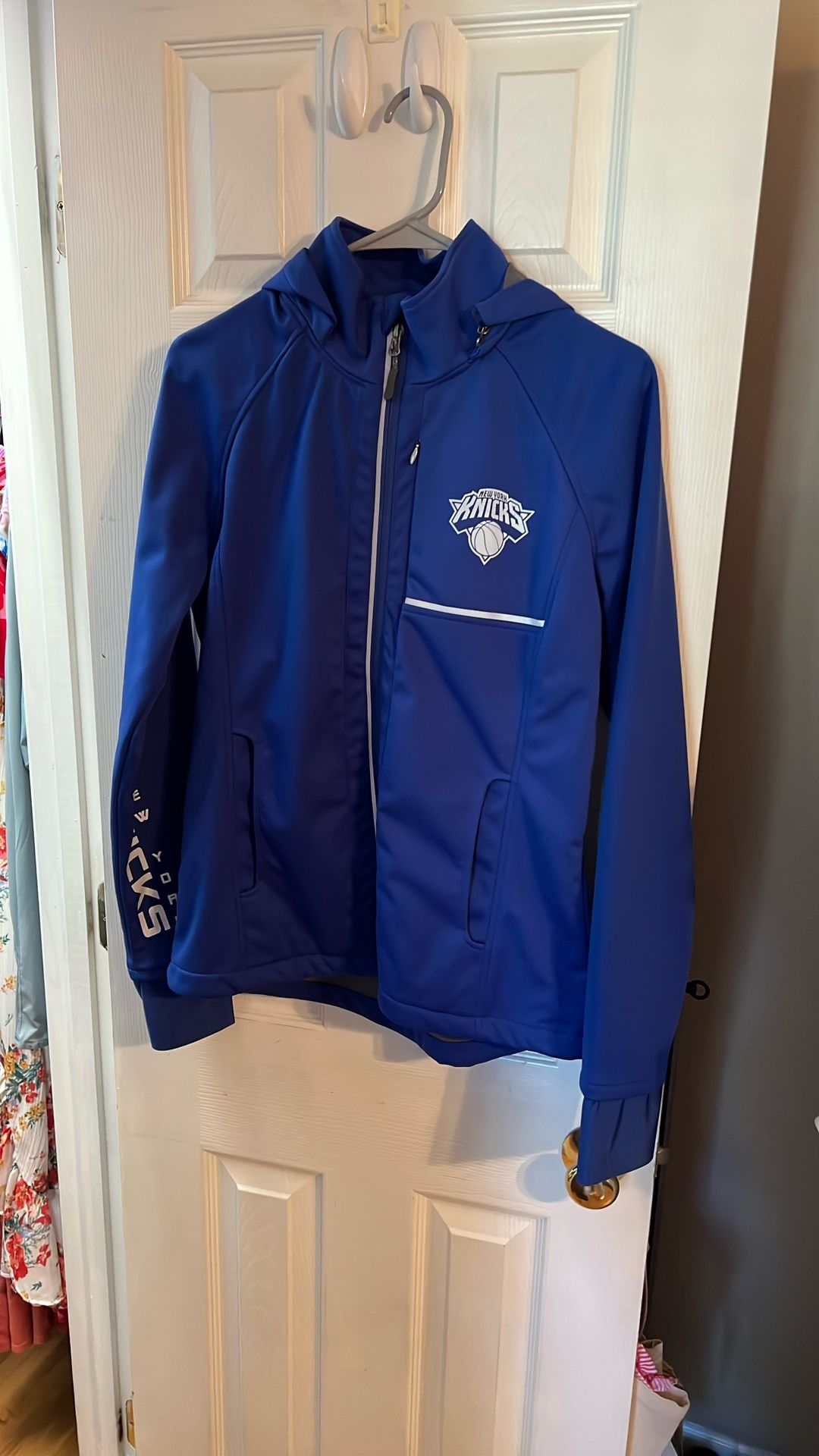Women’s New York Knicks, Hooded Jacket Size Small