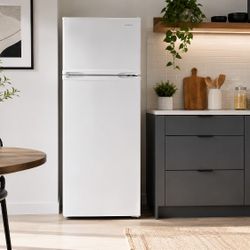 Apartment-Size Refrigerator