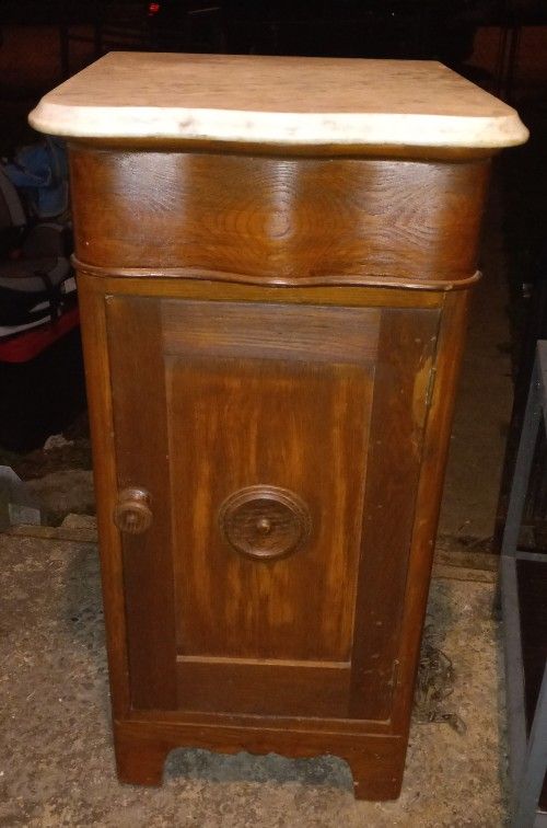 19 Century End Table Marble Top