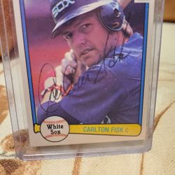 Carlton Fisk Autographed 1982 Don Russ Card #495