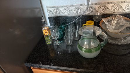 Mixed Glassware and Serveware Lot