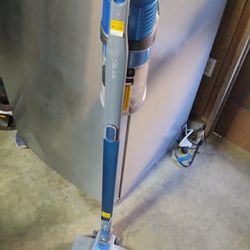 SHARK IX140H Lightweight Cordless Pet Stick Vacuum Blue