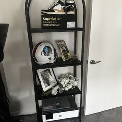 2 Shelves 