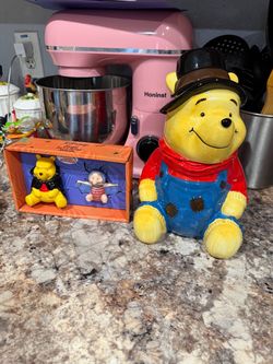 Winnie the Pooh Ceramic Figurines Set