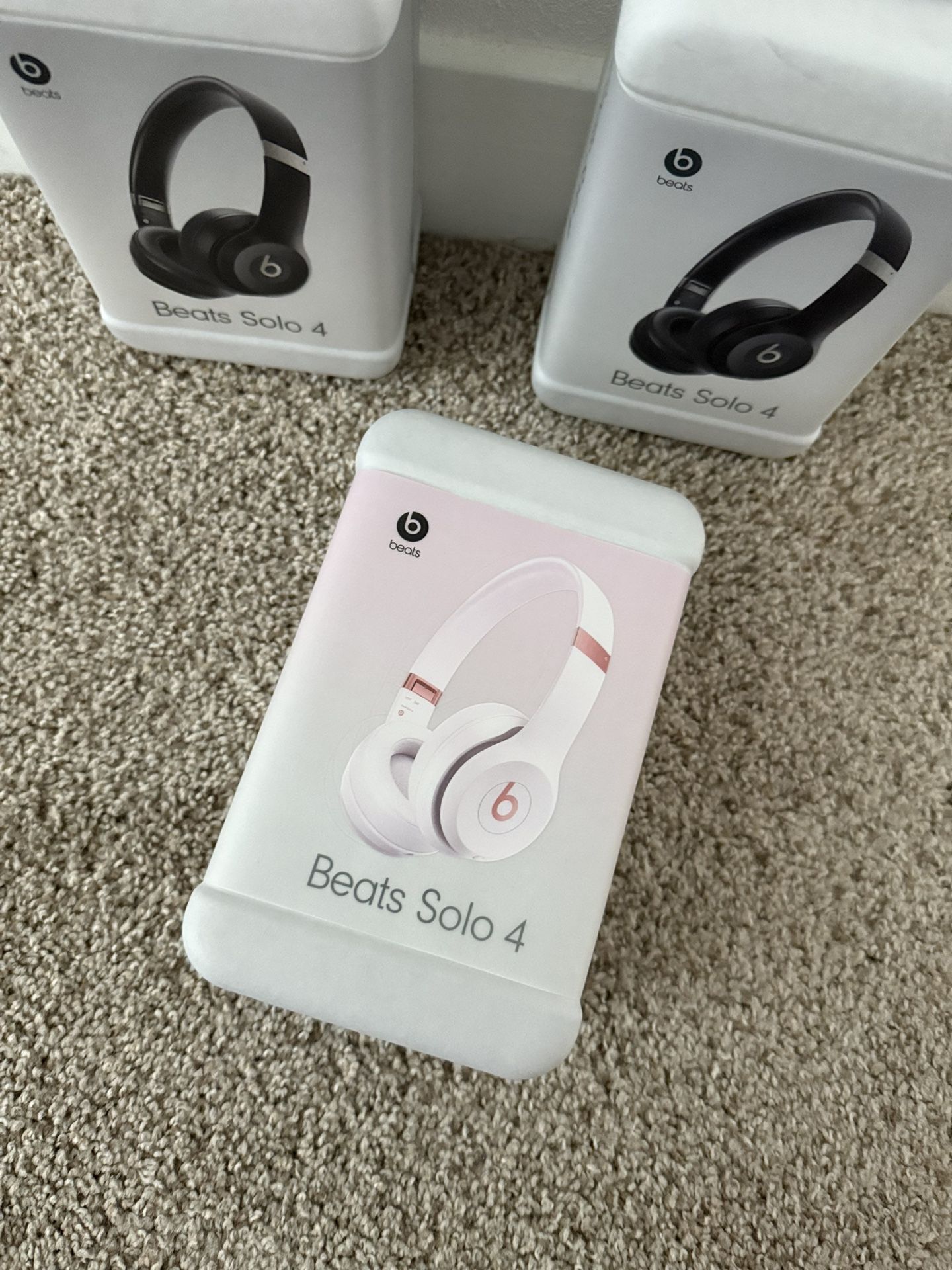 Beats Solo4 pink