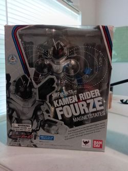 S.H.Figuarts Kamen Rider Fourze Magnet States Figure