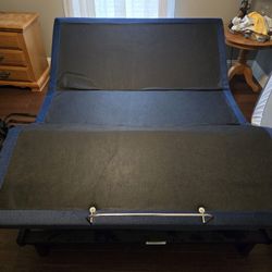 Queen Serta Motion iseries adjustable base for memory foam matress