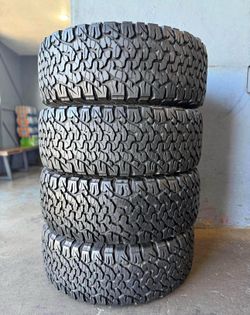 35 x12.50r20 BFGOODRICH KO2 I'm selling this set of tires with 80% life left on all 4