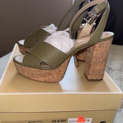 Michael Kors Platform Sandal 