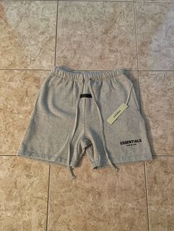 Men’s essential fear of god shorts