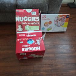 Baby Diapers 1 And 2 Bouncer 