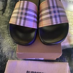 Burberry slides