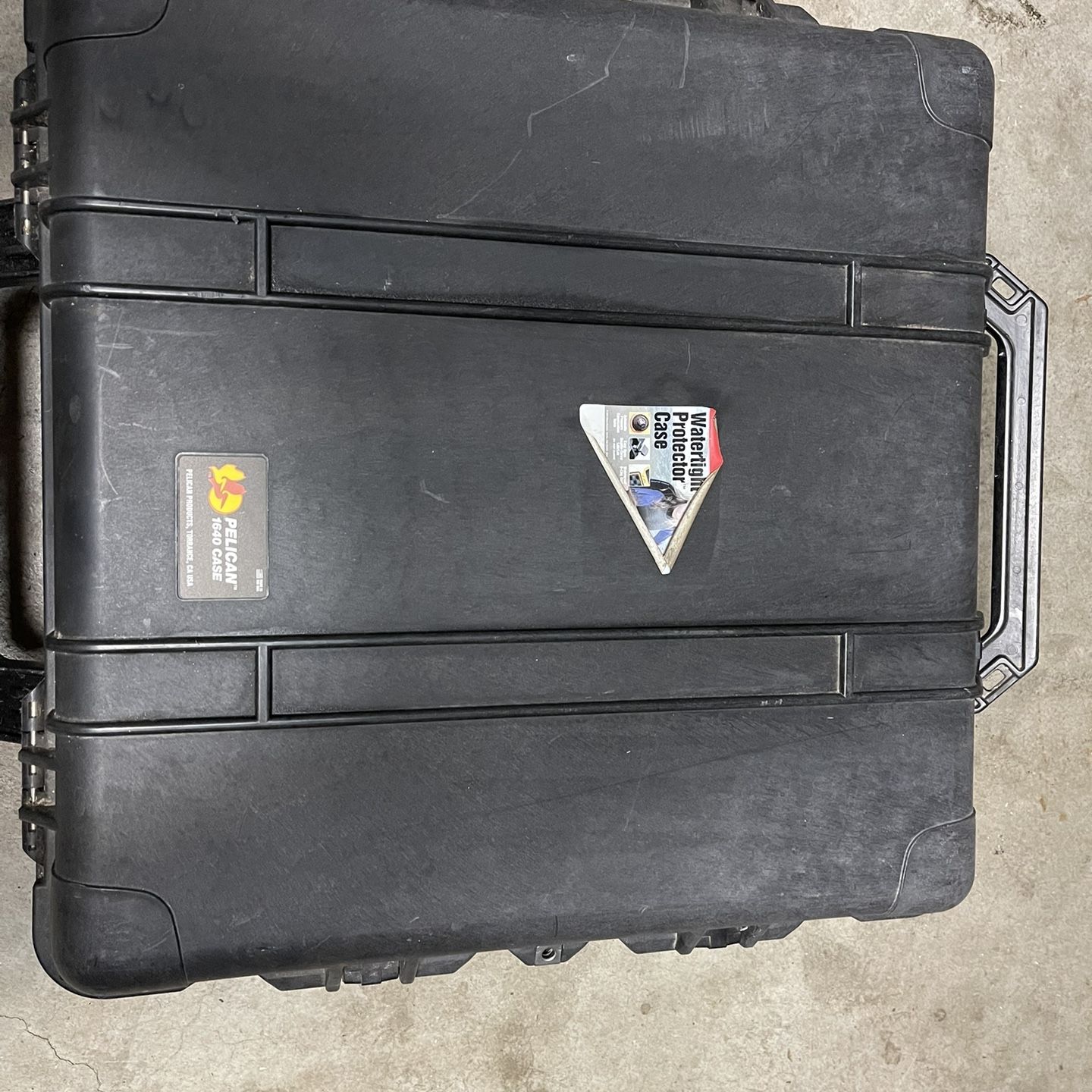 Pelican Case 1640 Protector Transport Case for Sale in Riverside