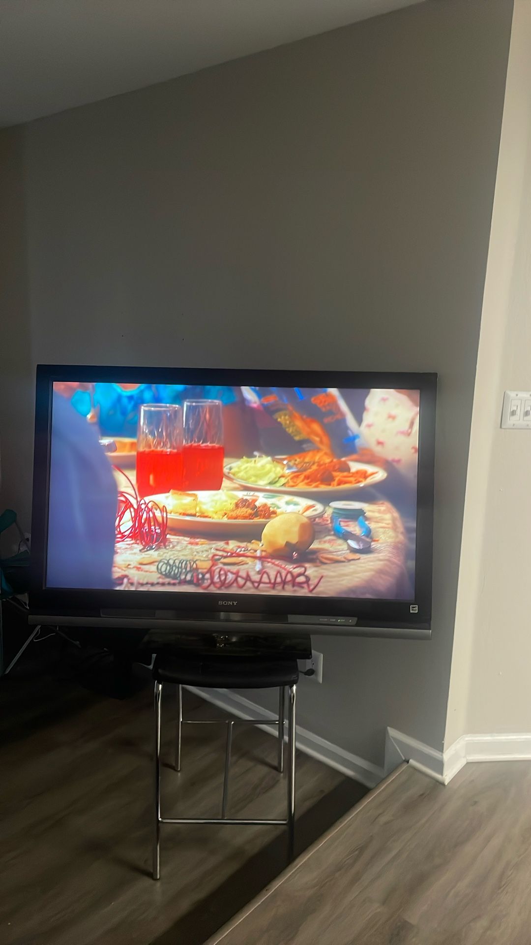 Sony Tv W/wo Sony Air Surround System