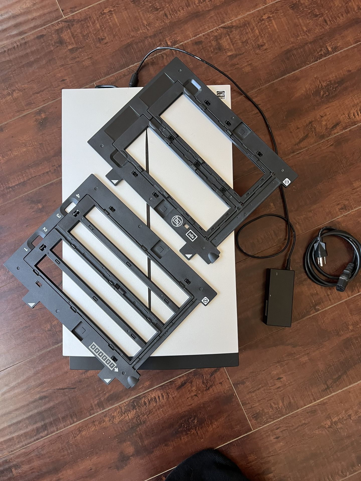 Epson V700 Flatbed Scanner