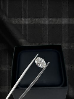 2.01 Carat lab-grown certified oval Shape Diamond 💍