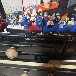 Mini figure lot