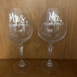 New Mr & Mrs Wine Glasses 