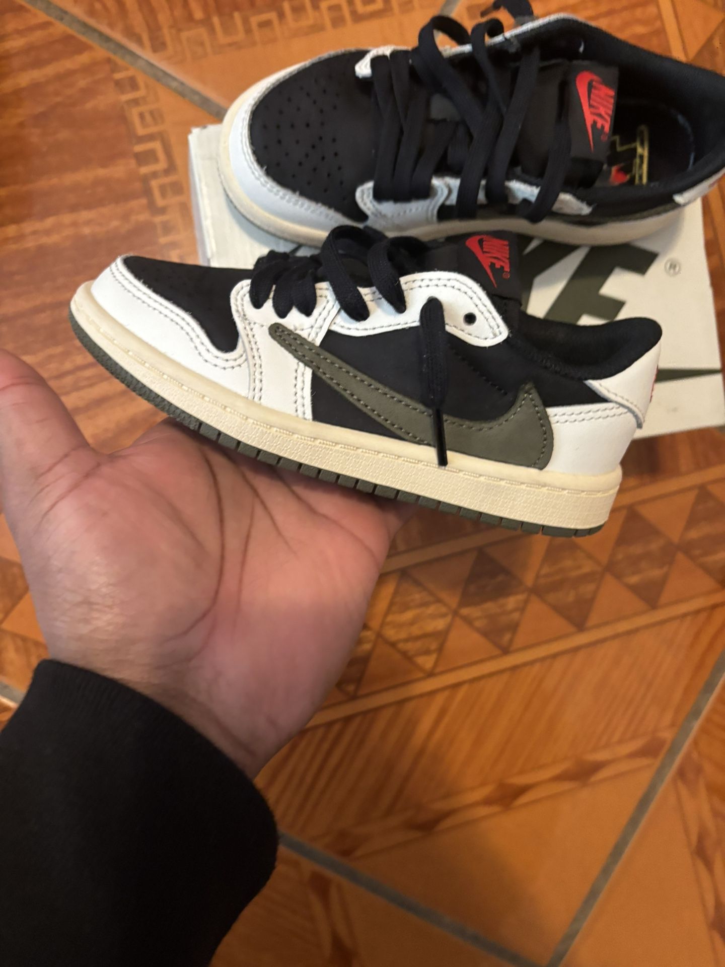 Travis Olives Low 1s