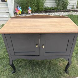 Side board