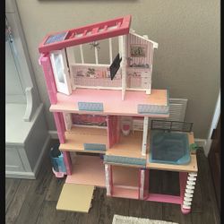 Barbie Dreamhouse FREE!