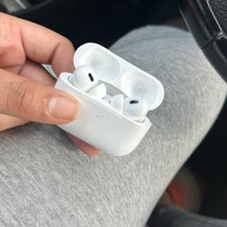 AirPod Pro Max With Charging Case 