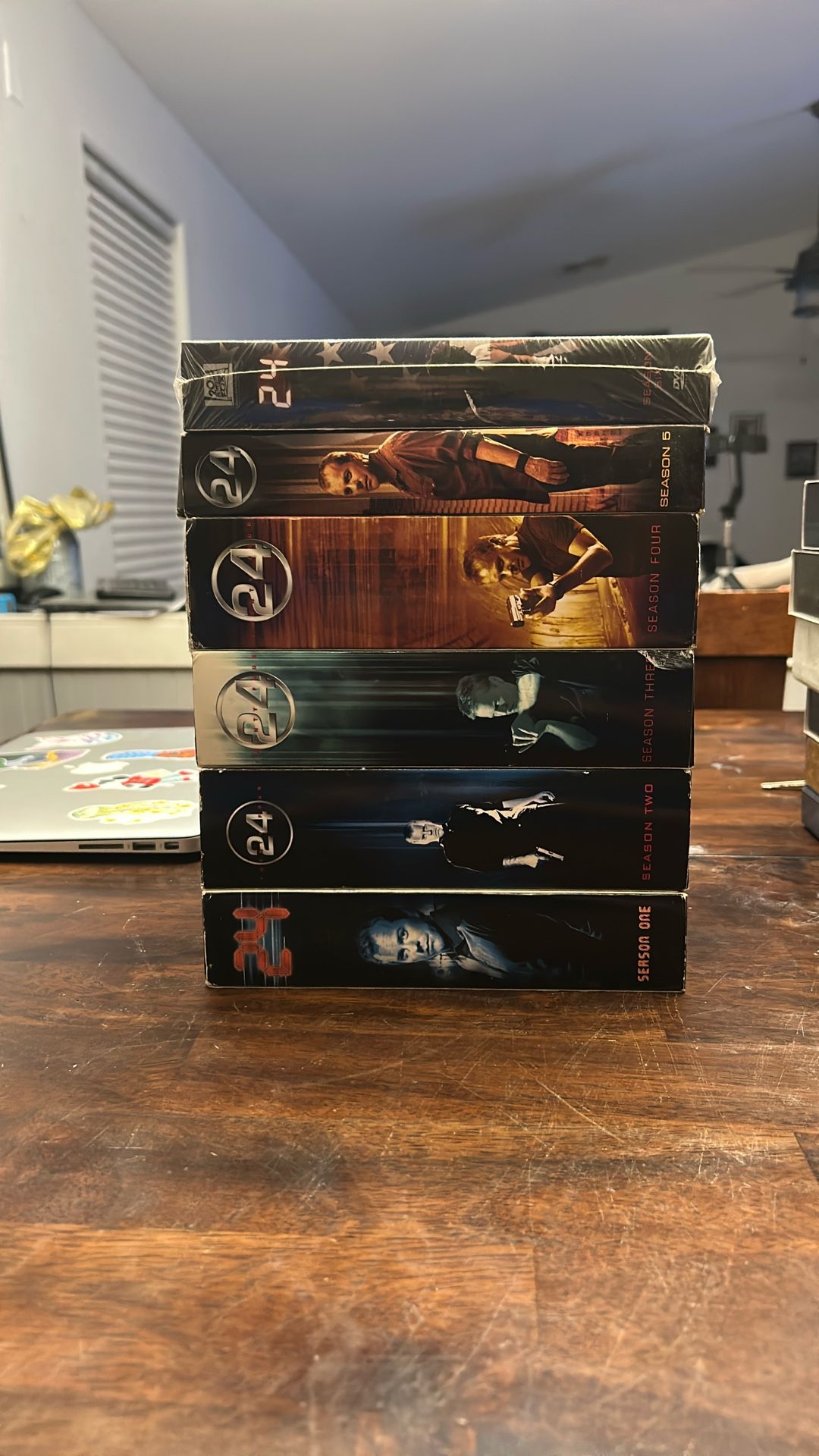 Seasons 1-6 of 24
