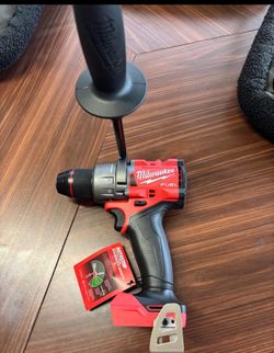 Milwaukee M18 FUEL 18V Lithium-lon Brushless Cordless 1/2 in. Hammer Drill/Driver (Tool-Only)