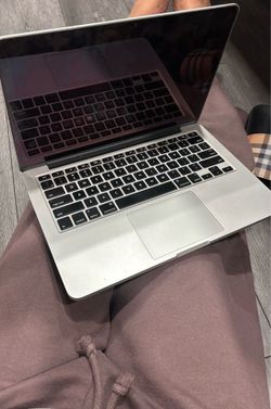 Apple MacBook