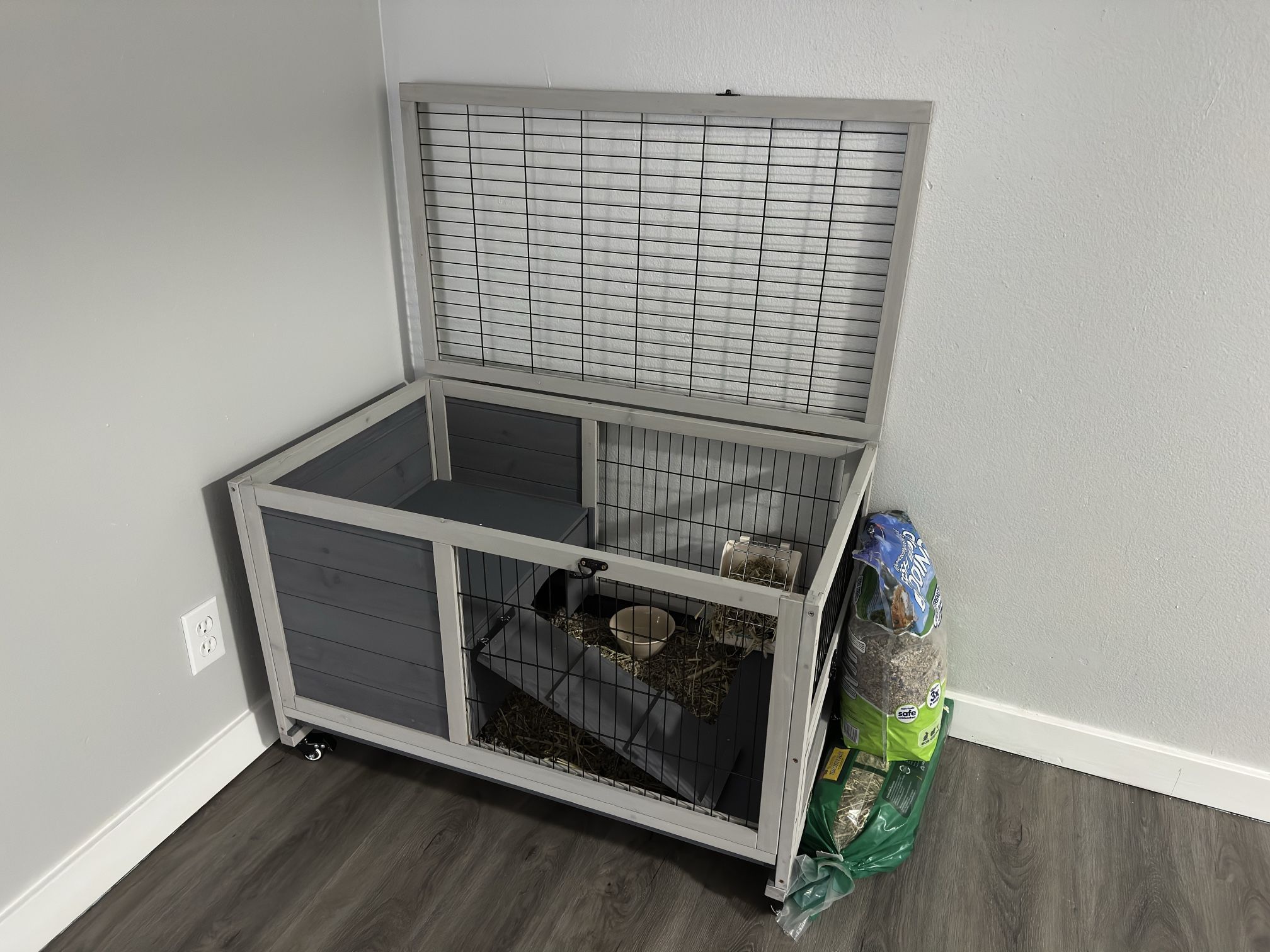 New Rabbit Hutch