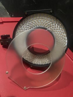 Smith-Victor Bi-Color On-Camera Ring Light