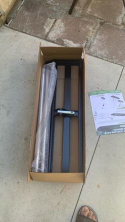 Lawn leveling rake