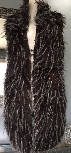 Adrianna Papell faux fur long vest/ small