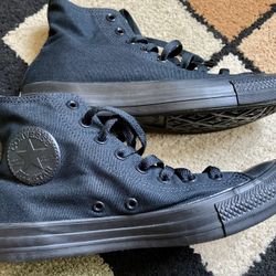 Converse Chuck Taylor Allstars (brand new)