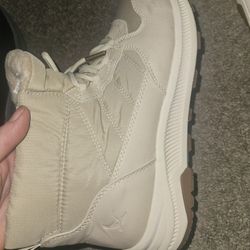 Eddie Bauer Women's Balasana Winter Boot Size 10