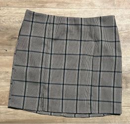 Tan plaid skirt