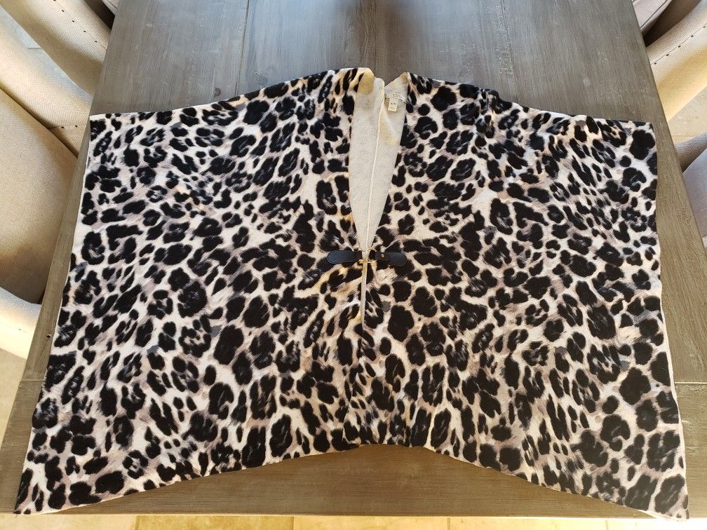 Women's Leopard Poncho